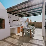 Casa Del Aljibe - La Casa